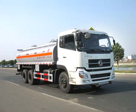 15噸東風(fēng)天龍后八輪油罐車(chē)(加油車(chē))